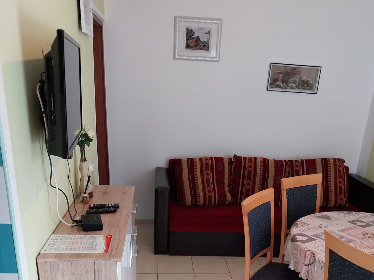 Apartment Two bedroom apartment with terrace Malinska, Krk A-23196-a - Outdoor photo 4