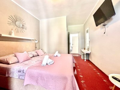 Apartment Apartments by the sea Tkon, Pašman - 24211 - Outdoor photo 12