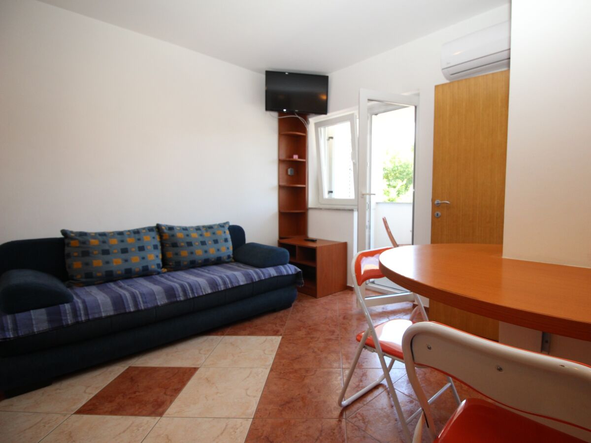 Apartment One bedroom apartment with balcony Baška, Krk A-24229-c - Outdoor photo 5