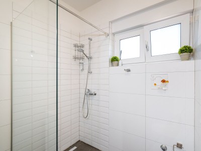 Apartment Two bedroom apartment with terrace and sea view Nin, Zadar A-24014-a - Outdoor photo 14