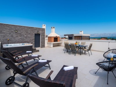 Apartment Two bedroom apartment with terrace and sea view Nin, Zadar A-24014-a - Outdoor photo 15