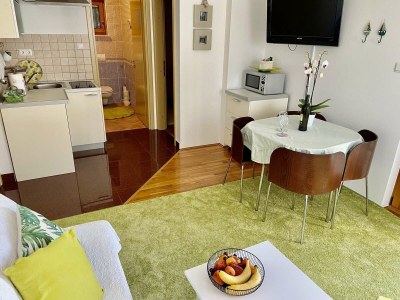 Apartment One bedroom apartment with balcony Korčula A-24058-a - Outdoor photo 9