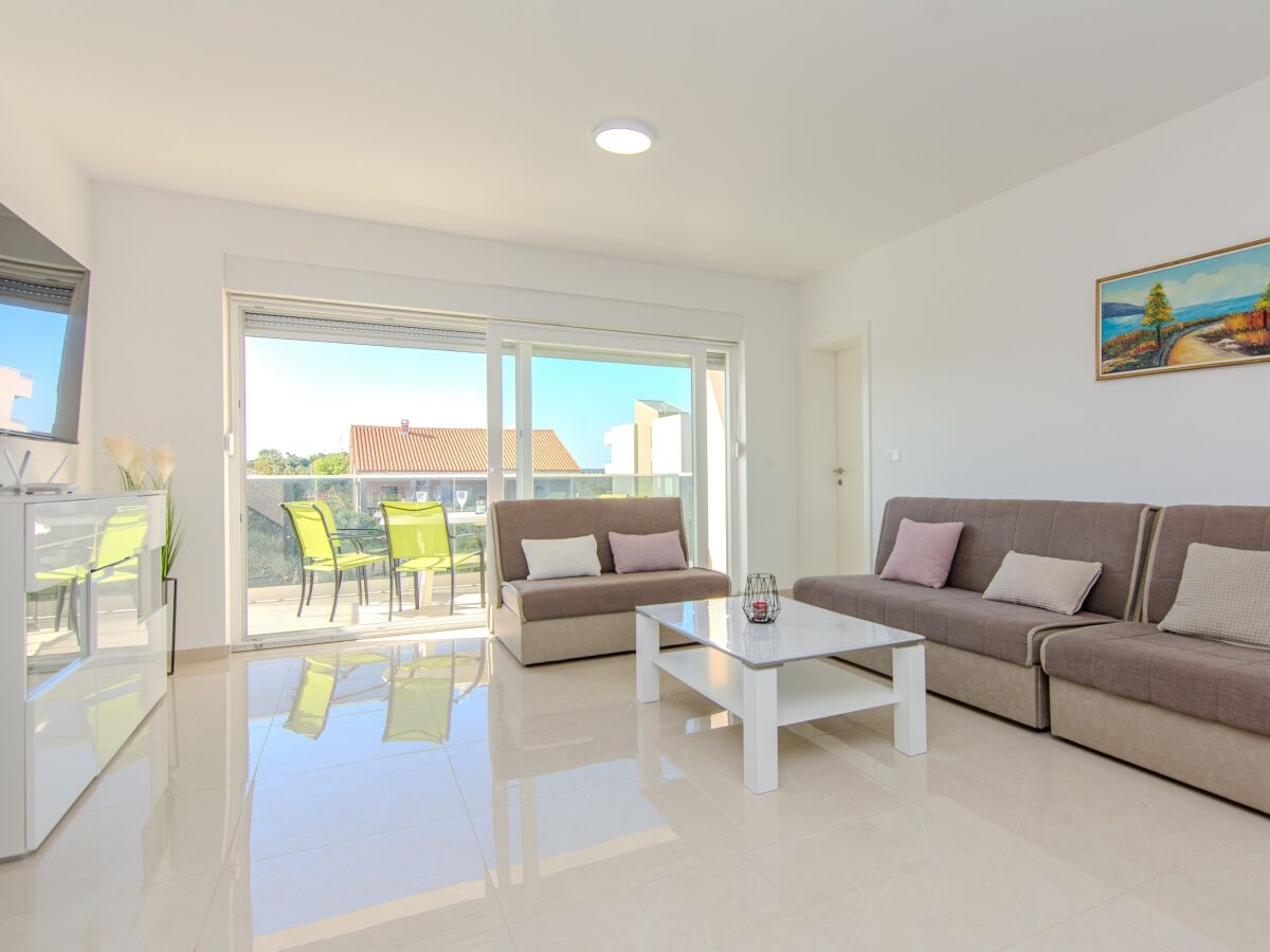 Apartment Three bedroom apartment with balcony Vir A-24307-a - Outdoor photo 4