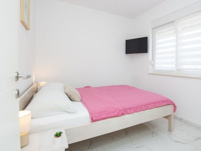 Apartment Two bedroom apartment with terrace Vir A-24331-a - Outdoor photo 7