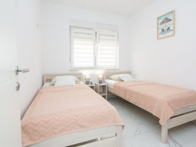 Apartment Two bedroom apartment with terrace Vir A-24331-a - Outdoor photo 8