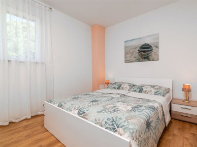 Apartment Two bedroom apartment with terrace Cancini, Poreč A-24335-b - Outdoor photo 22