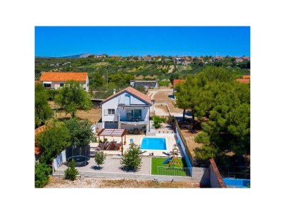 Holiday house Three bedroom house with terrace Vrpolje, Šibenik K-24345 - Outdoor photo 4