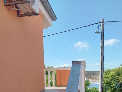 Apartment One bedroom apartment with terrace and sea view Rovanjska, Paklenica A-24348-a - Outdoor photo 3