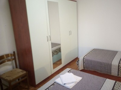 Apartment One bedroom apartment with terrace and sea view Rovanjska, Paklenica A-24348-a - Outdoor photo 11