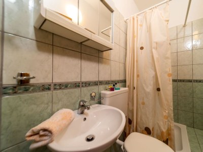 Apartment Two bedroom apartment with terrace and sea view Rab A-24367-a - Outdoor photo 23