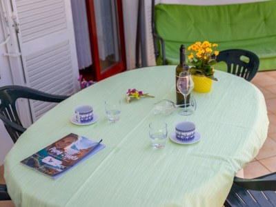 Apartment Two bedroom apartment with terrace and sea view Rab A-24367-a - Outdoor photo 26