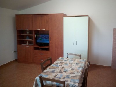 Apartment One bedroom apartment with balcony and sea view Rovanjska, Paklenica A-24348-b - Outdoor photo 10