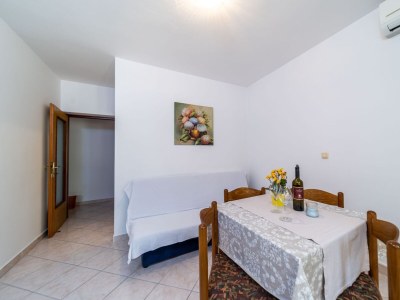 Apartment One bedroom apartment with terrace Rab A-24367-c - Outdoor photo 9