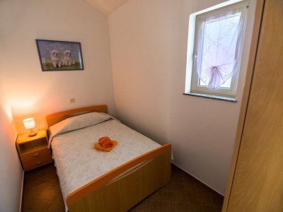 Apartment Two bedroom apartment with terrace Palit, Rab A-24376-b - Outdoor photo 10