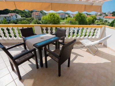 Apartment Two bedroom apartment with terrace Palit, Rab A-24376-b - Outdoor photo 14