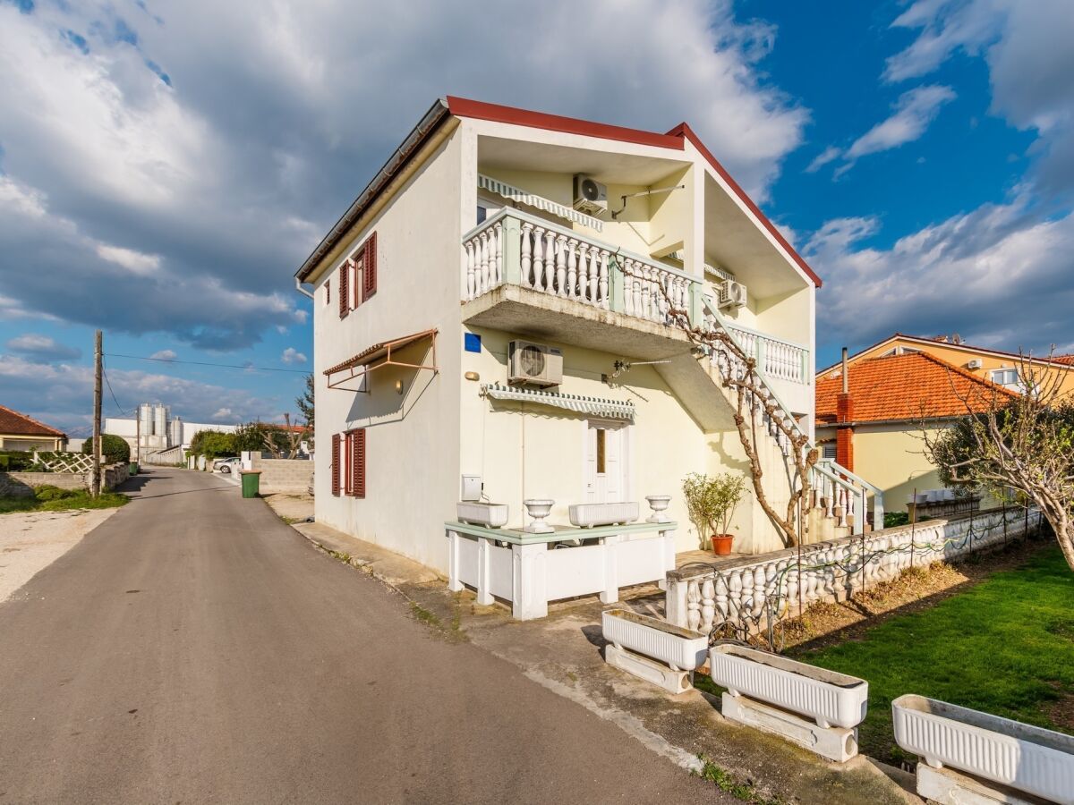 Apartment Studio flat with balcony Vrsi - Mulo, Zadar AS-24353-c - Outdoor photo 2