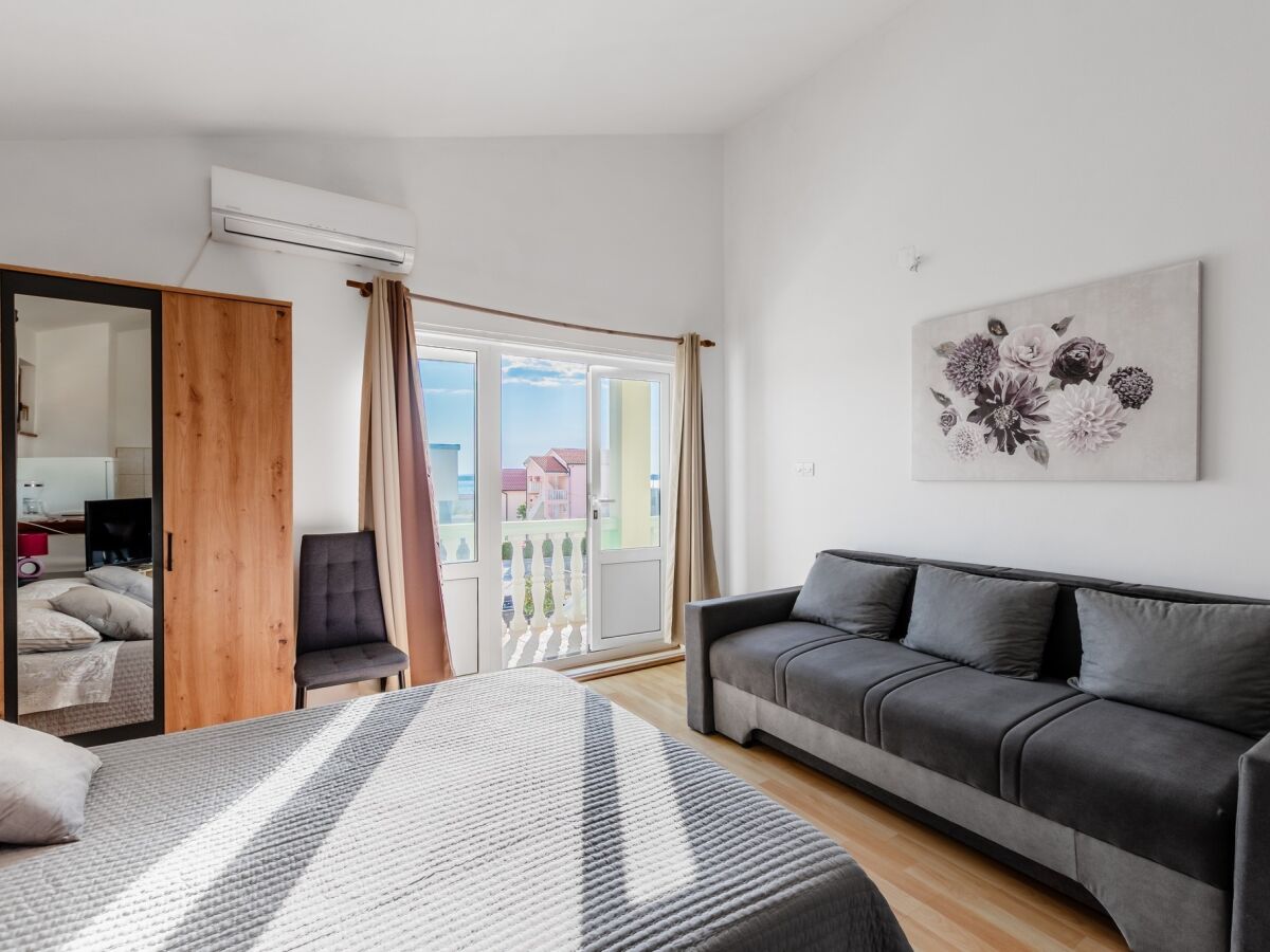 Apartment Studio flat with balcony Vrsi - Mulo, Zadar AS-24353-c - Outdoor photo 4