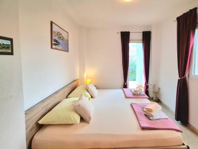 Apartment One bedroom apartment with terrace and sea view Trogir A-24405-a - Outdoor photo 10