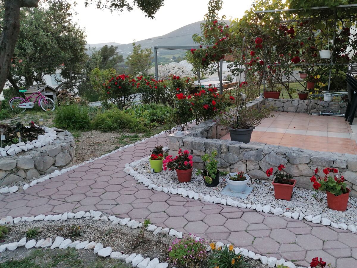 Apartment Two bedroom apartment with terrace and sea view Kaštel Stari, Kaštela A-24406-a - Outdoor photo 5