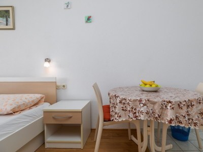 Apartment Studio flat with balcony and sea view Brela, Makarska AS-24416-a - Outdoor photo 19