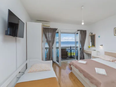 Apartment Studio flat with balcony and sea view Brela, Makarska AS-24416-a - Outdoor photo 21