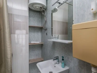 Apartment Studio flat with balcony and sea view Brela, Makarska AS-24416-a - Outdoor photo 25