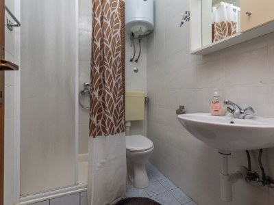 Holiday room with balcony and sea view Brela, Makarska S-24416-b - Outdoor photo 20