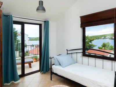 Apartment One bedroom apartment near beach Šparadići, Šibenik A-24420-a - Outdoor photo 12