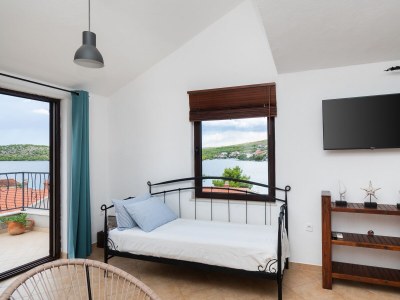 Apartment One bedroom apartment near beach Šparadići, Šibenik A-24420-a - Outdoor photo 14