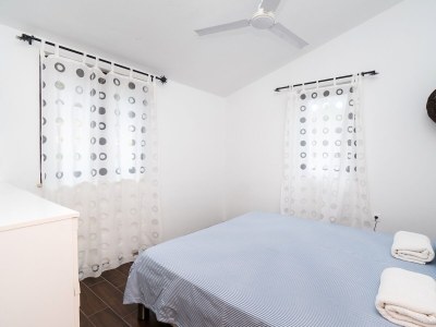 Apartment One bedroom apartment near beach Šparadići, Šibenik A-24420-a - Outdoor photo 20