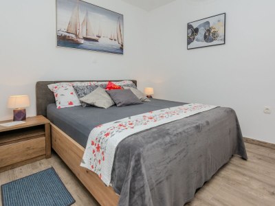 Apartment One bedroom apartment with terrace Vir A-24432-a - Outdoor photo 8