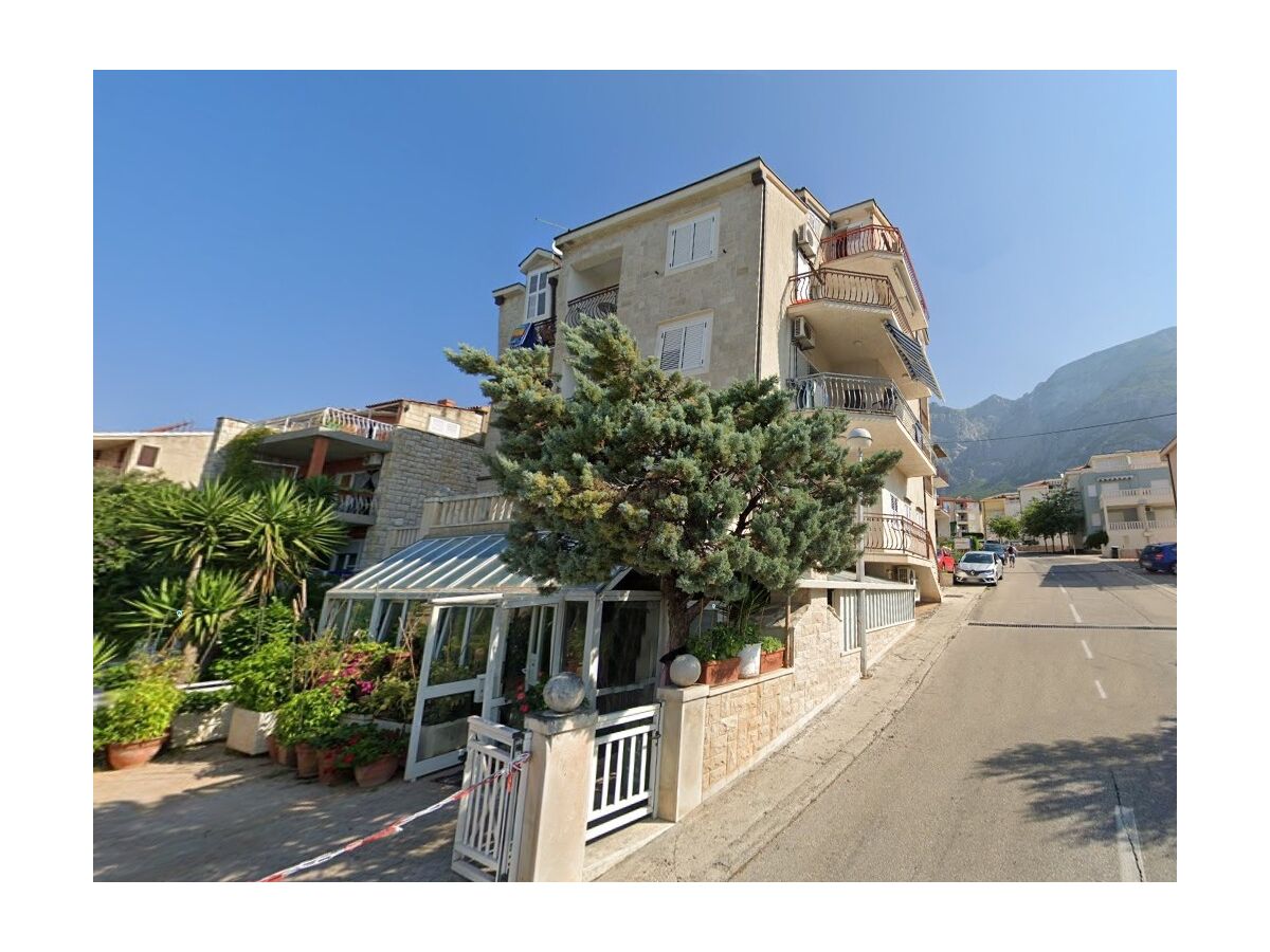 Apartment One bedroom apartment with balcony Makarska A-24438-a