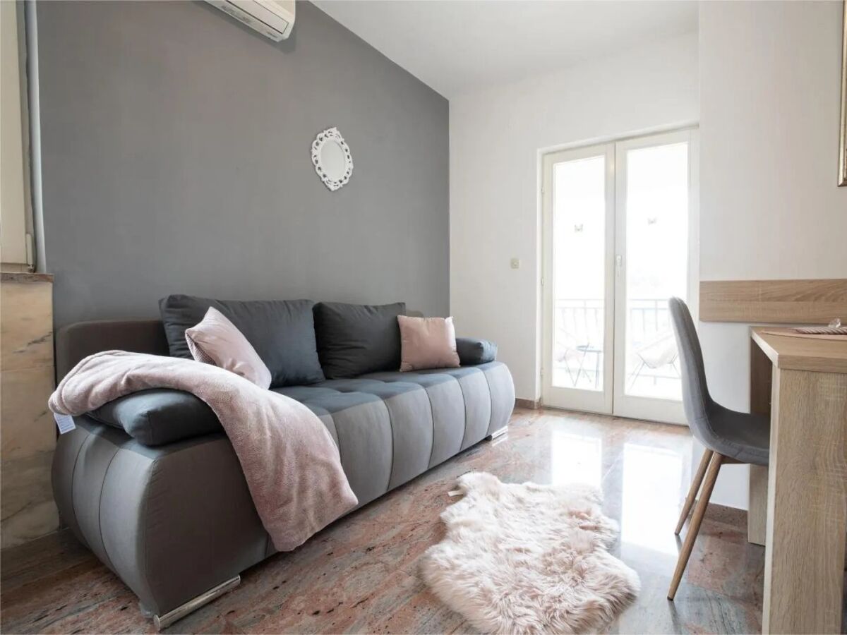 Apartment One bedroom apartment with balcony Makarska A-24438-a - Outdoor photo 2