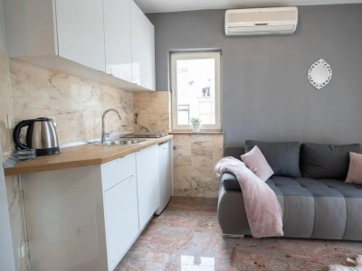 Apartment One bedroom apartment with balcony Makarska A-24438-a - Outdoor photo 10