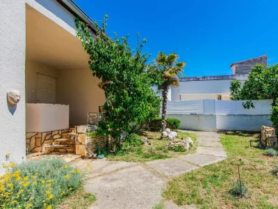 Apartment One bedroom apartment with terrace Vir A-24652-a - Outdoor photo 2