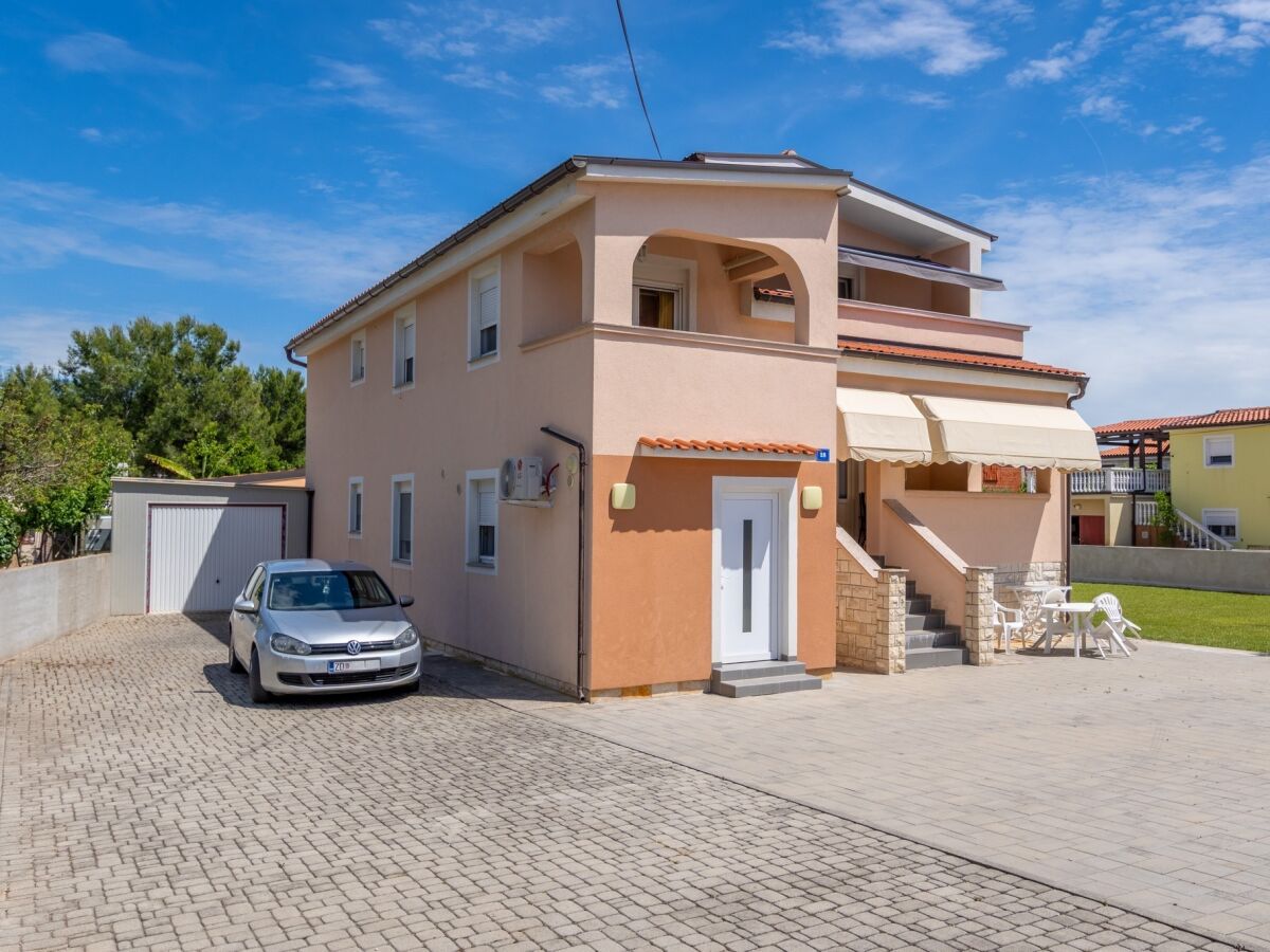 Apartment Two bedroom apartment with balcony Vir A-24653-a