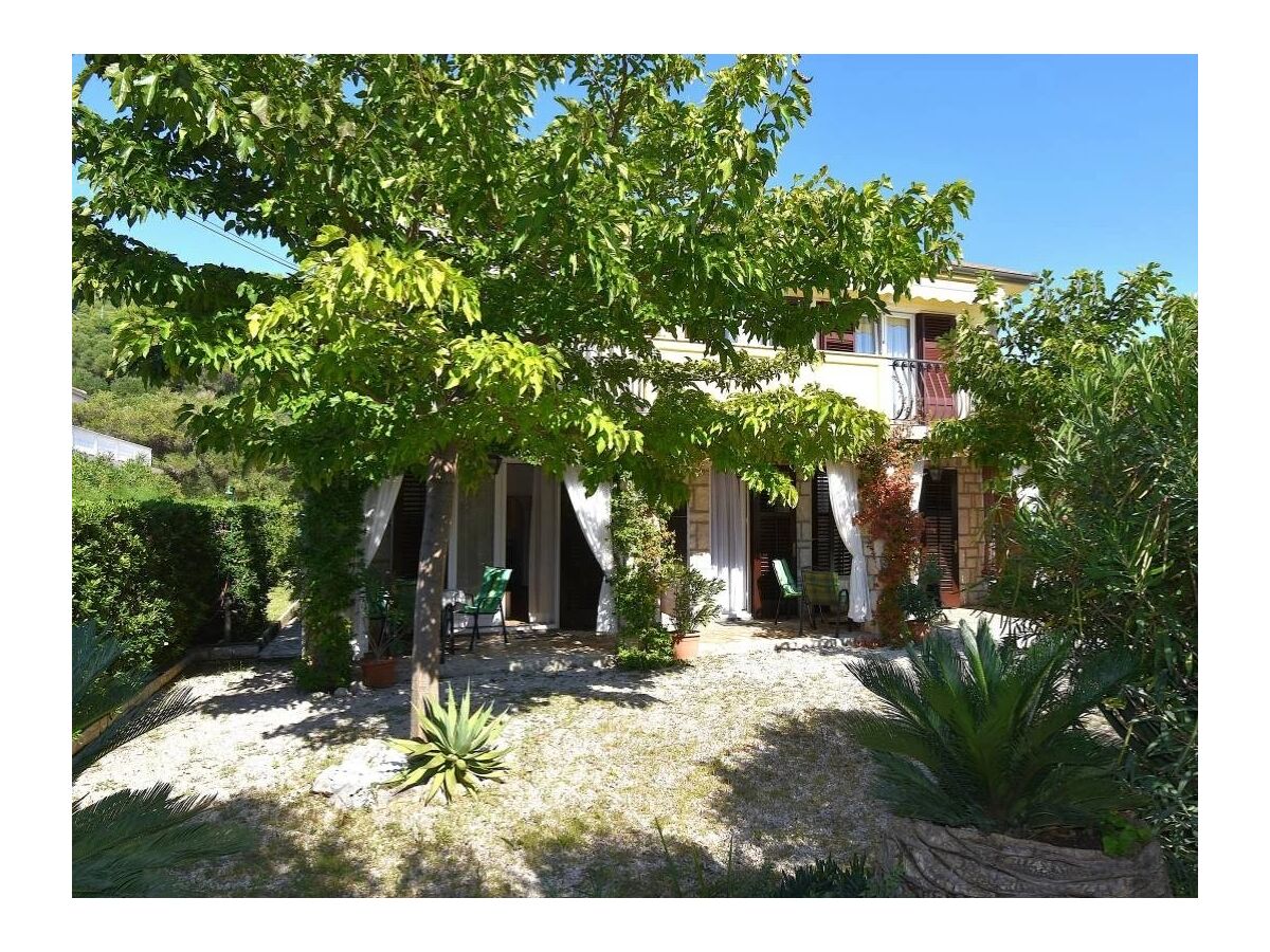 Apartment Studio flat with terrace Banjol, Rab AS-24672-a - Outdoor photo 2