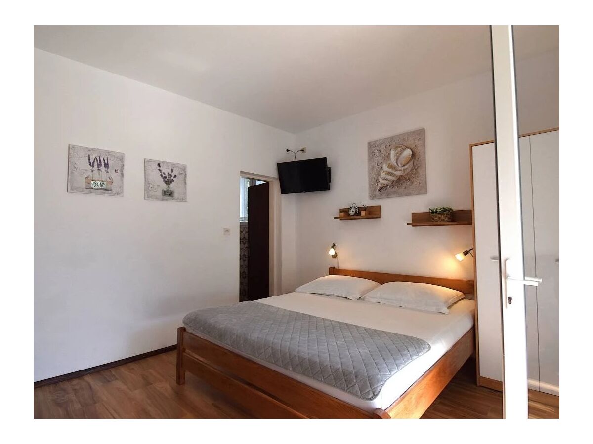 Apartment Studio flat with terrace Banjol, Rab AS-24672-a - Outdoor photo 5