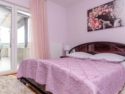 Apartment Three bedroom apartment with terrace and sea view Slatine, Čiovo A-24692-a - Outdoor photo 17