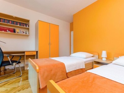 Apartment Three bedroom apartment with terrace and sea view Slatine, Čiovo A-24692-a - Outdoor photo 19