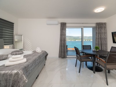 Apartment One bedroom apartment with balcony and sea view Mastrinka, Čiovo A-24727-b - Outdoor photo 10