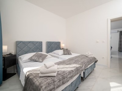 Apartment One bedroom apartment with balcony and sea view Mastrinka, Čiovo A-24727-c - Outdoor photo 15