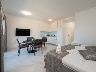 Apartment One bedroom apartment with balcony and sea view Mastrinka, Čiovo A-24727-d - Outdoor photo 11