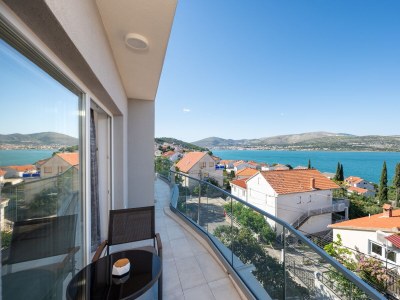 Apartment One bedroom apartment with balcony and sea view Mastrinka, Čiovo A-24727-d - Outdoor photo 27