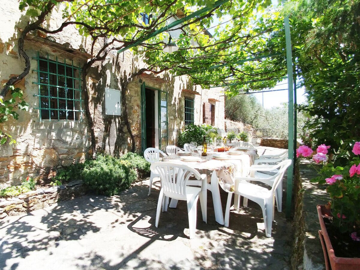 Holiday house Up to 5 people near Pisa with private pool - Outdoor photo 2