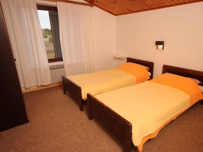 Apartment Two bedroom apartment with terrace Manjadvorci, Marčana A-7445-a - Outdoor photo 15