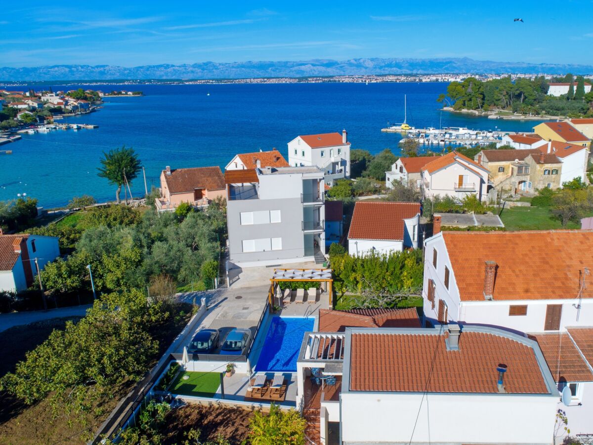 Apartment Two bedroom apartment with terrace Preko, Ugljan A-14163-b - Outdoor photo 4