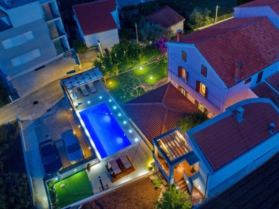 Apartment Two bedroom apartment with terrace Preko, Ugljan A-14163-b - Outdoor photo 8