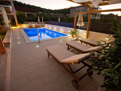 Apartment Two bedroom apartment with terrace Preko, Ugljan A-14163-b - Outdoor photo 12