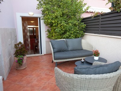 Apartment Two bedroom apartment with terrace Preko, Ugljan A-14163-b - Outdoor photo 28